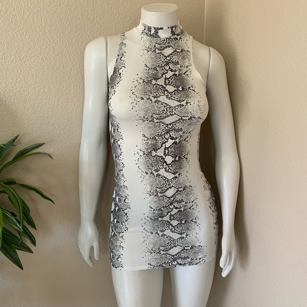5 ⭐️ Ferocious - Snakeskin Bodycon Mini Dress - Picture 6 of 8